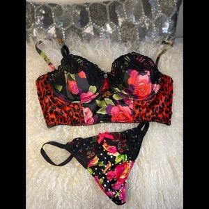NWOT Victoria’s Secret Lace Rose Leopard Bustier Bra Set 34B Matching Panties